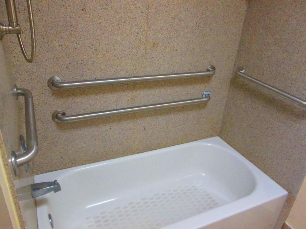 King Room - Disability Access - Non Smoking interior